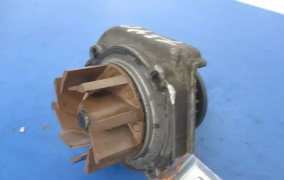 Fiat Panda 141 Water pump