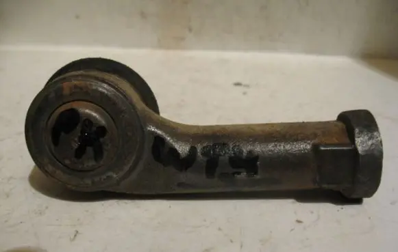 Volkswagen Transporter - Caravelle T4 Steering tie rod end NURODYKITEKURIPUSE