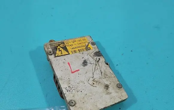 Audi A6 S6 C6 4F Headlight ballast module Xenon 5DV00829000 IMPRK1593689