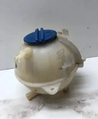 Volkswagen PASSAT B6 Coolant expansion tank/reservoir 1K0121407A