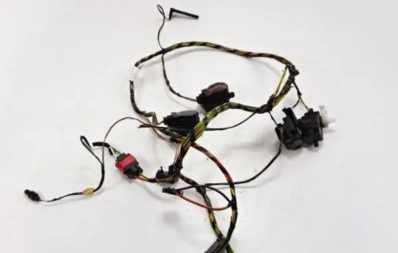 Peugeot 3008 I Front door electric window regulator 