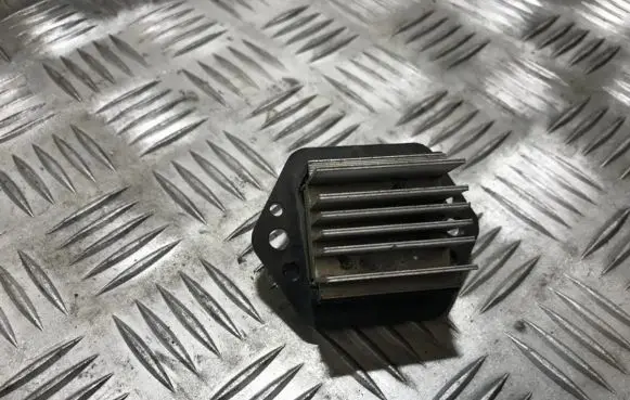 KIA Carnival Heater blower motor/fan resistor