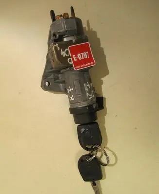Volkswagen Polo Ignition lock 4B0905851G