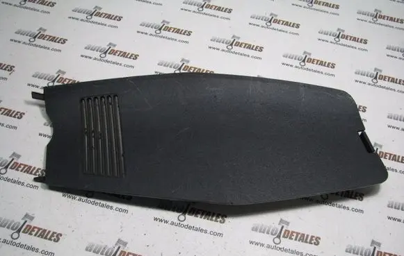 Toyota Corolla Verso AR10 Other trunk/boot trim element 647460F011