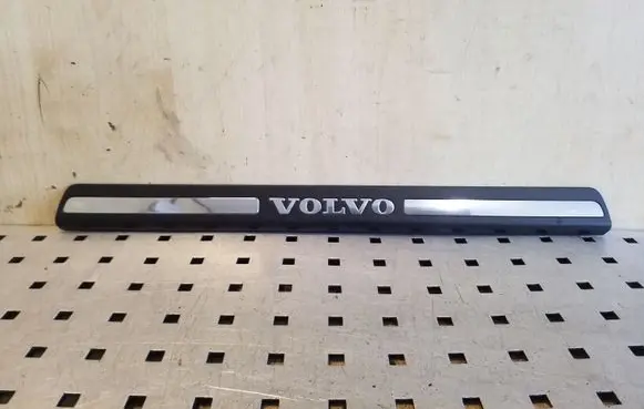 Volvo S80 Front sill trim cover 8659960