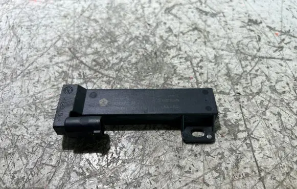 Dodge Challenger Keyless (KESSY) go control unit/module 68071978AA 64469T