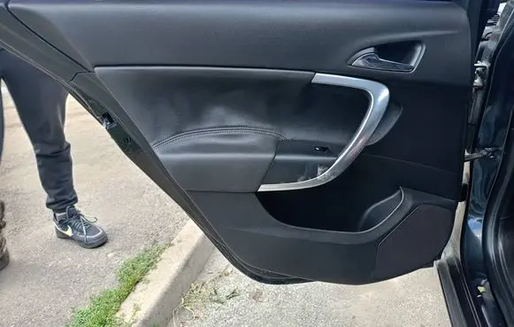 Opel Insignia A Coupe rear side trim panel 