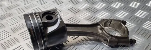 Opel Astra G Piston with connecting rod