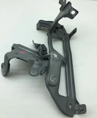 BMW X1 U11 Fender mounting bracket
