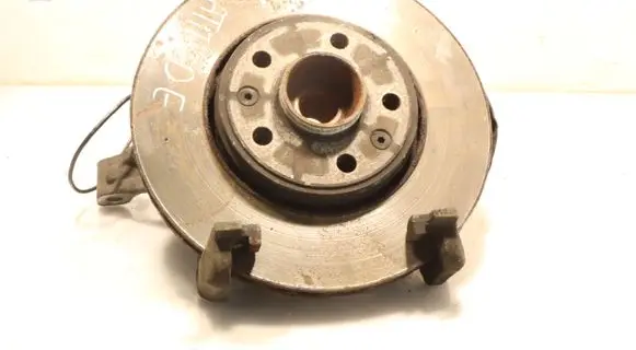 Renault Latitude (L70) Front wheel hub spindle knuckle