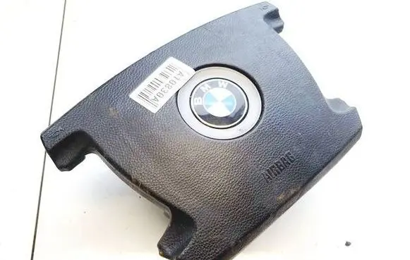Steering wheel airbag
