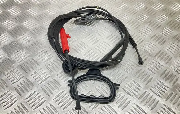 Audi TT TTS Mk2 Loading door cable line 8J7880701A