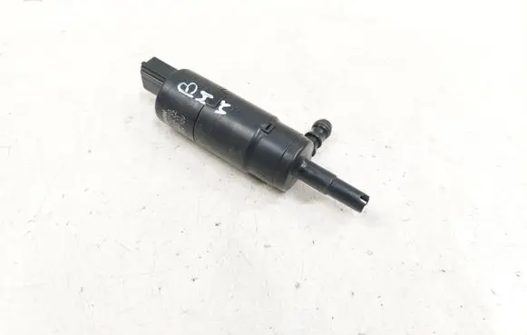 BMW 3 E92 E93 Headlight washer pump 8377430 13264011 001004