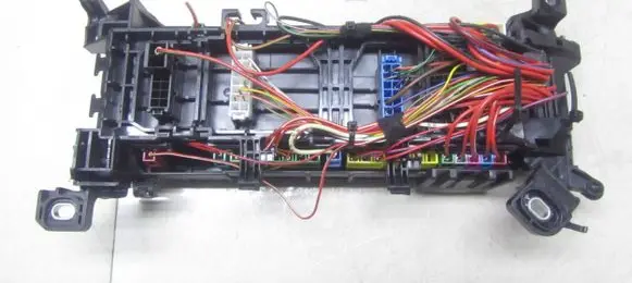 Mercedes-Benz CLA C117 X117 W117 Fuse module A2465400140