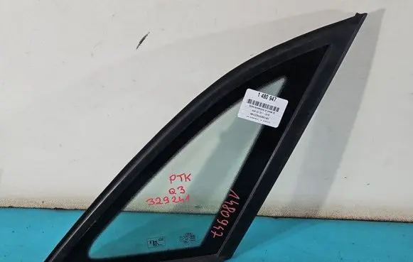 Rear side window