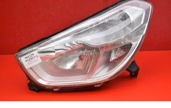 Dacia Dokker Headlight/headlamp 260607950R