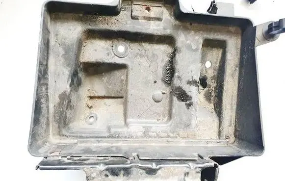 Opel Astra G Battery box tray 09132098