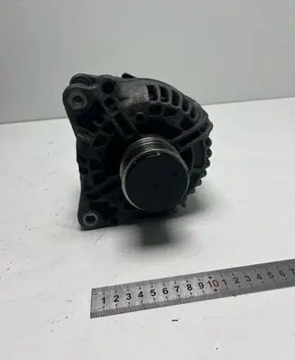 Volkswagen PASSAT B6 Generator/alternator 06F903023F 0124525091