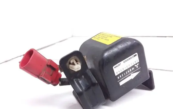 Mitsubishi Pajero Airbag deployment crash/impact sensor MB921288 1872000350