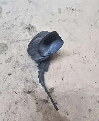 Volkswagen PASSAT B6 Horn signal 3C0951221
