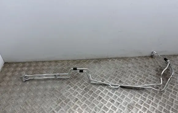 BMW 2 F46 Air conditioning (A/C) pipe/hose 6993435 453699341 110618