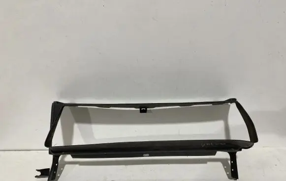 Volvo V50 Intercooler air guide/duct channel 31283503