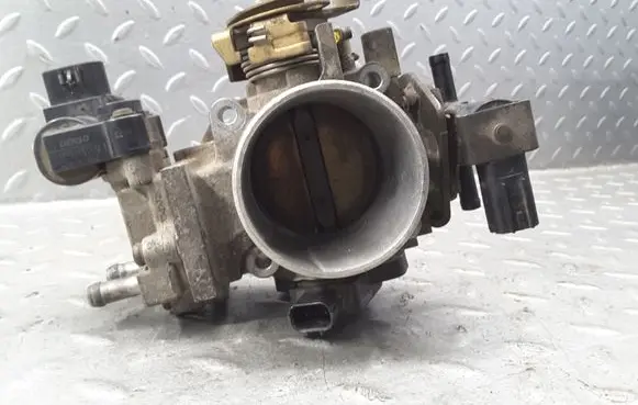 Honda Civic Throttle valve