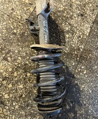 Peugeot 308 Front shock absorber/damper
