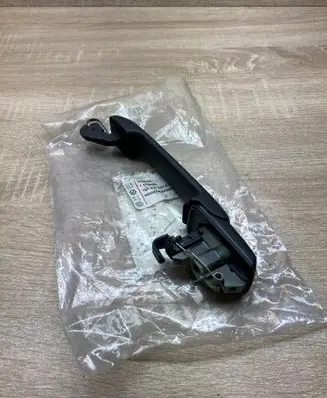 Volkswagen Golf III Front door exterior handle 1H0837207C LEFTSIDE