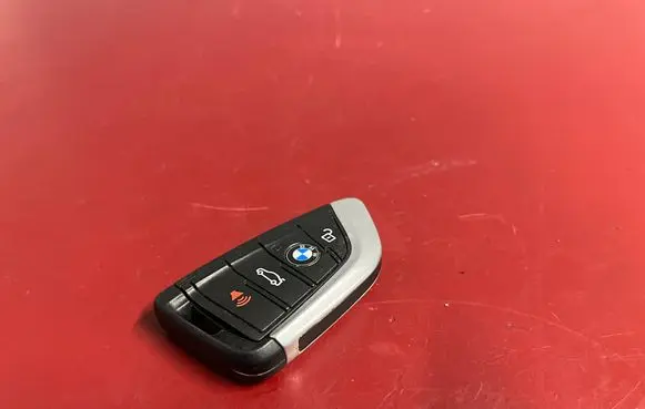 BMW X3 G01 Ignition key/card 9395333