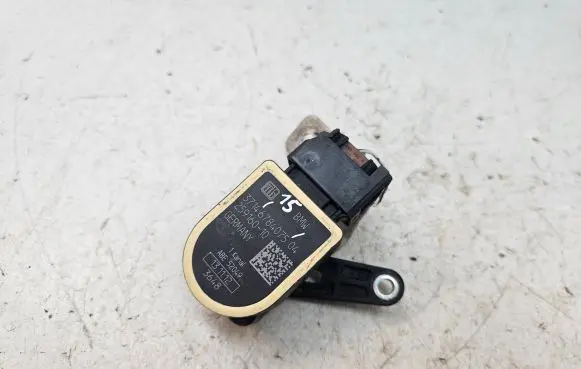 BMW 7 F01 F02 F03 F04 Headlight/headlamp level sensor 6784075