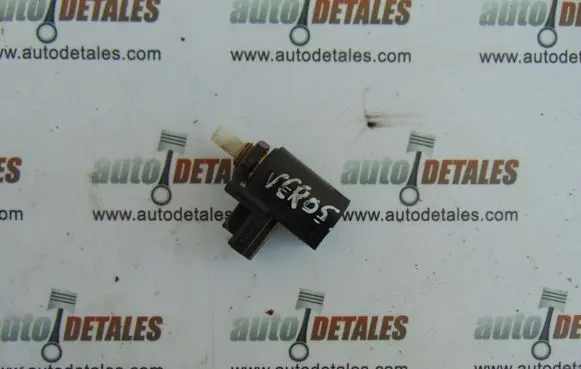Clutch pedal sensor