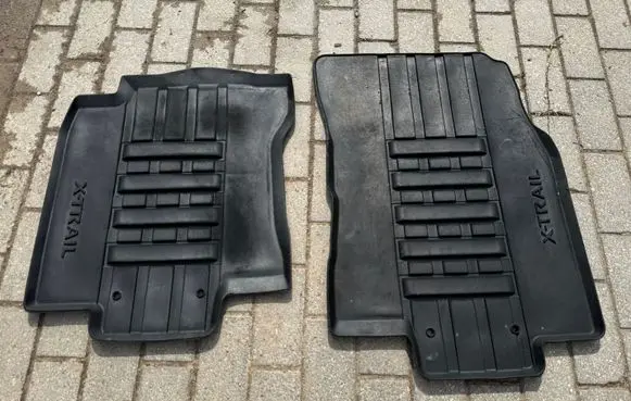 Nissan X-Trail T32 Front floor mat KE7484B089