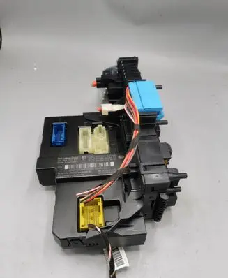 Mercedes-Benz GLK (X204) SAM control unit 2045452069 2045456832 2044423600