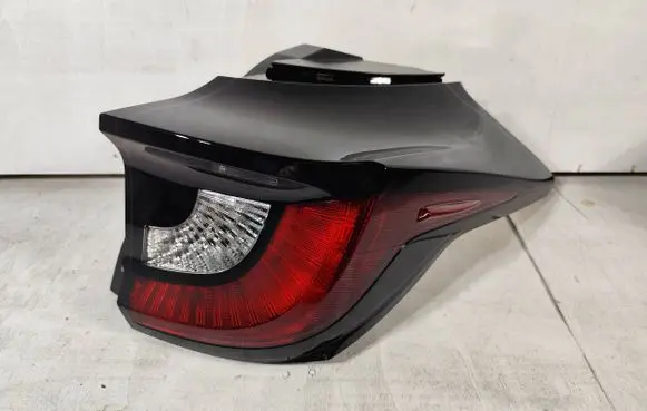 Toyota Yaris XP210 Rear/tail lights V356010R
