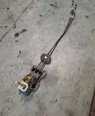 Peugeot 208 I Gear selector 