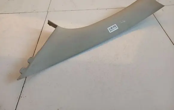 Fiat Freemont (C) pillar trim 100000307