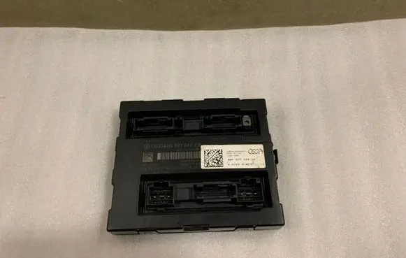 Audi A8 S8 D4 4H Comfort/convenience module 4H0907064AB