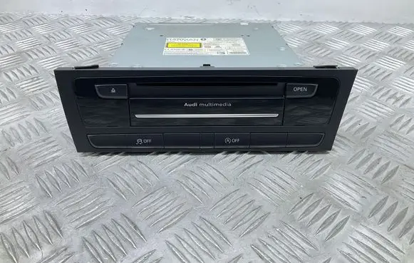 Audi A5 Sportback 8TA Radio/CD/DVD/GPS head unit 8R2035666A