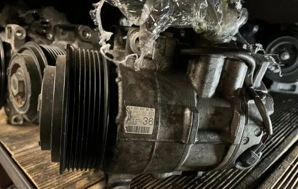 Mercedes-Benz E AMG W213 Air conditioning (A/C) compressor (pump) A0008303600