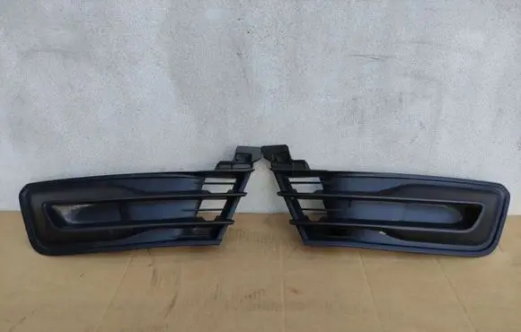 Renault Captur Front bumper lower grill