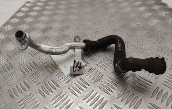 Land Rover Range Rover Sport L494 Engine coolant pipe/hose FPLA8C202CB