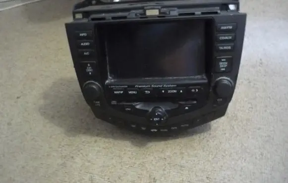 Honda Accord Radio/CD/DVD/GPS head unit