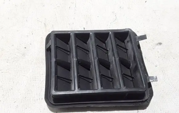 Dodge Durango Fender grill 68260545AA