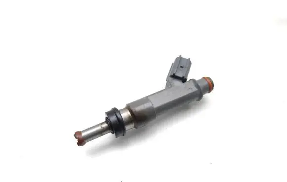 Toyota Prius (XW50) Fuel injector 23250-37080