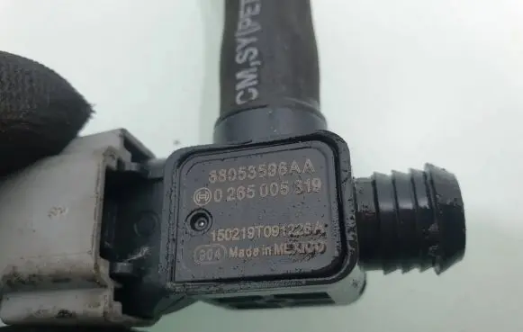 Jeep Grand Cherokee Vacuum valve 68053596AA