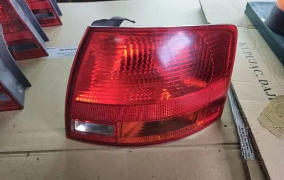 Audi A4 S4 B7 8E 8H Rear/tail lights 8E9945096E