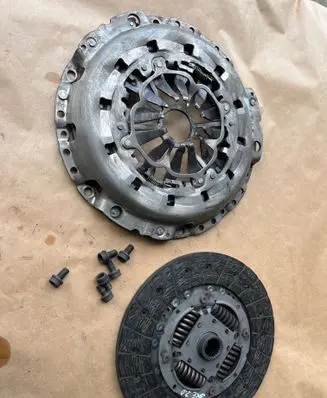 Audi A4 S4 B7 8E 8H Clutch set kit 324033410