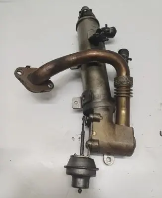 Audi A4 S4 B8 8K EGR valve cooler 03L131512AB CAG