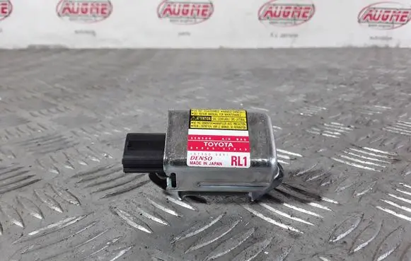Toyota Prius (XW20) Airbag deployment crash/impact sensor 8986047040 1879000891